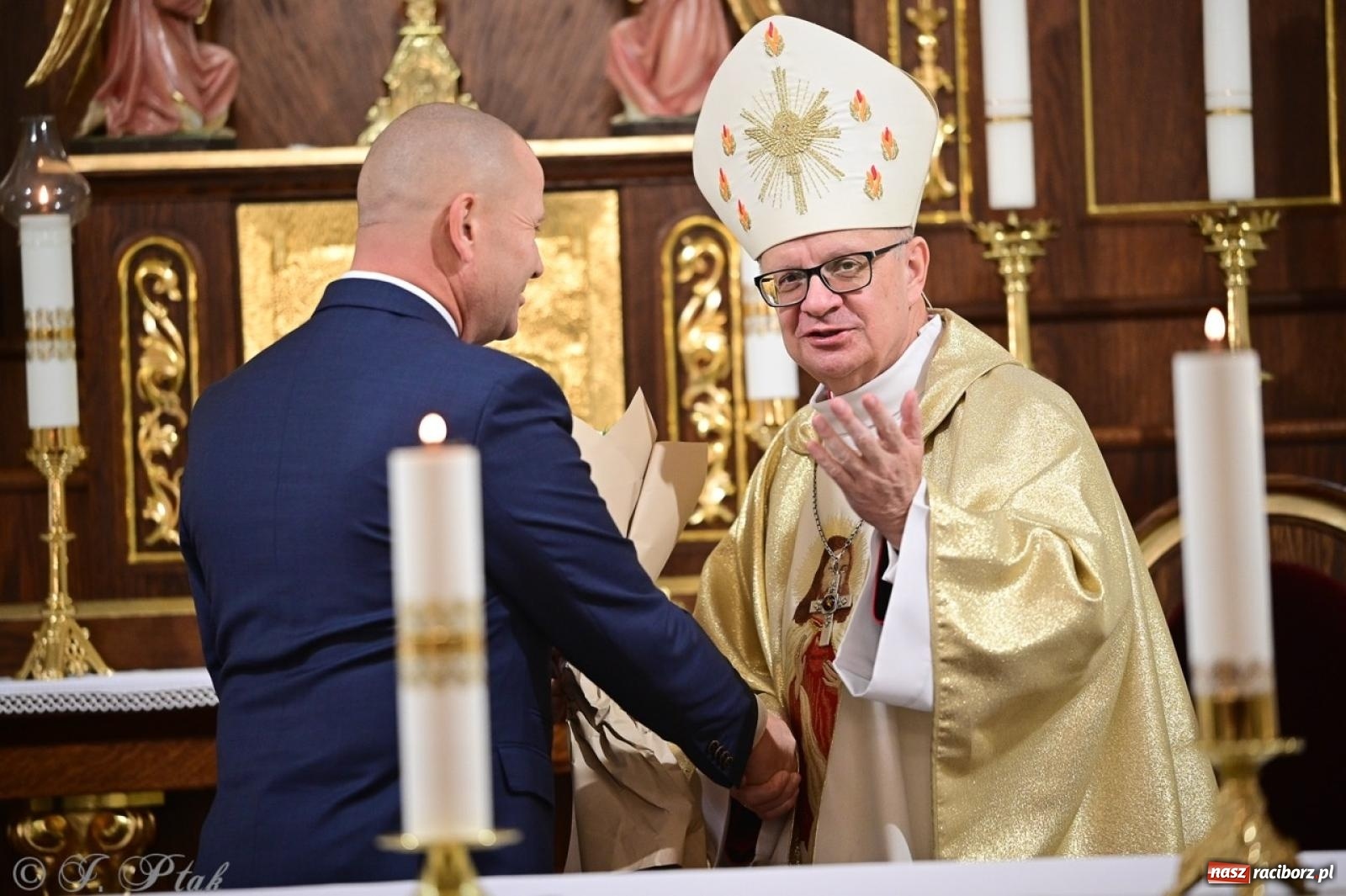 Zdjęcie w galerii na portalu naszraciborz.pl: Parafia Owsiszcze świętuje 100-lecie konsekracji kościoła wiadomości z regionu