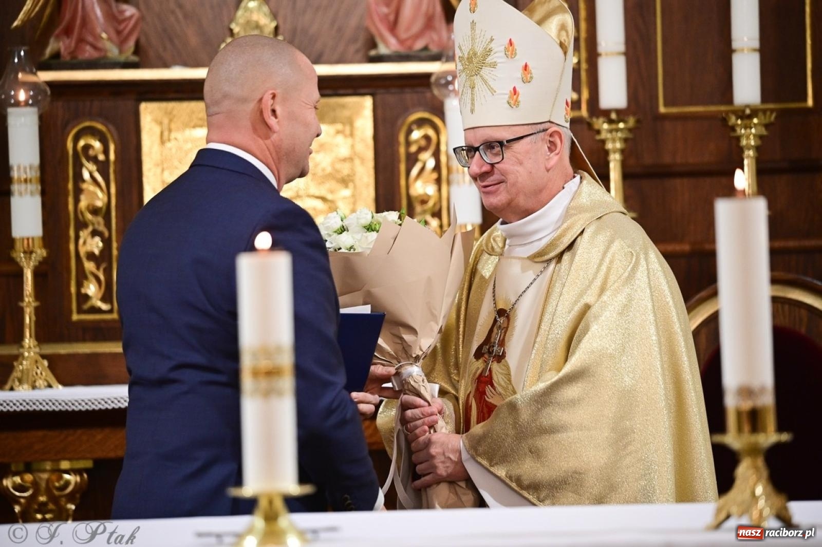 Zdjęcie w galerii na portalu naszraciborz.pl: Parafia Owsiszcze świętuje 100-lecie konsekracji kościoła wiadomości z regionu