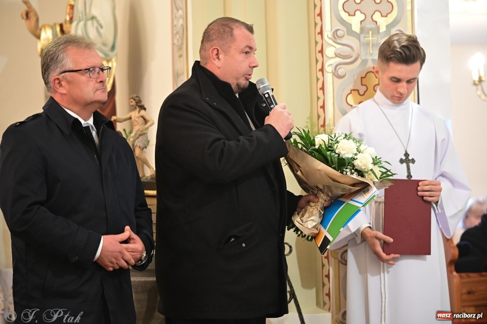 Zdjęcie w galerii na portalu naszraciborz.pl: Parafia Owsiszcze świętuje 100-lecie konsekracji kościoła wiadomości z regionu