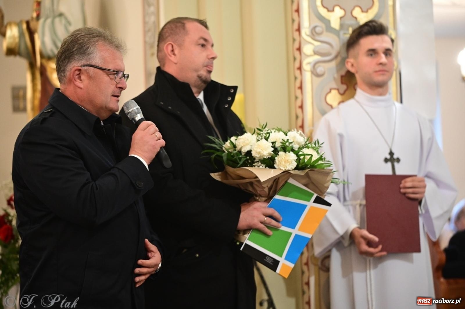 Zdjęcie w galerii na portalu naszraciborz.pl: Parafia Owsiszcze świętuje 100-lecie konsekracji kościoła wiadomości z regionu