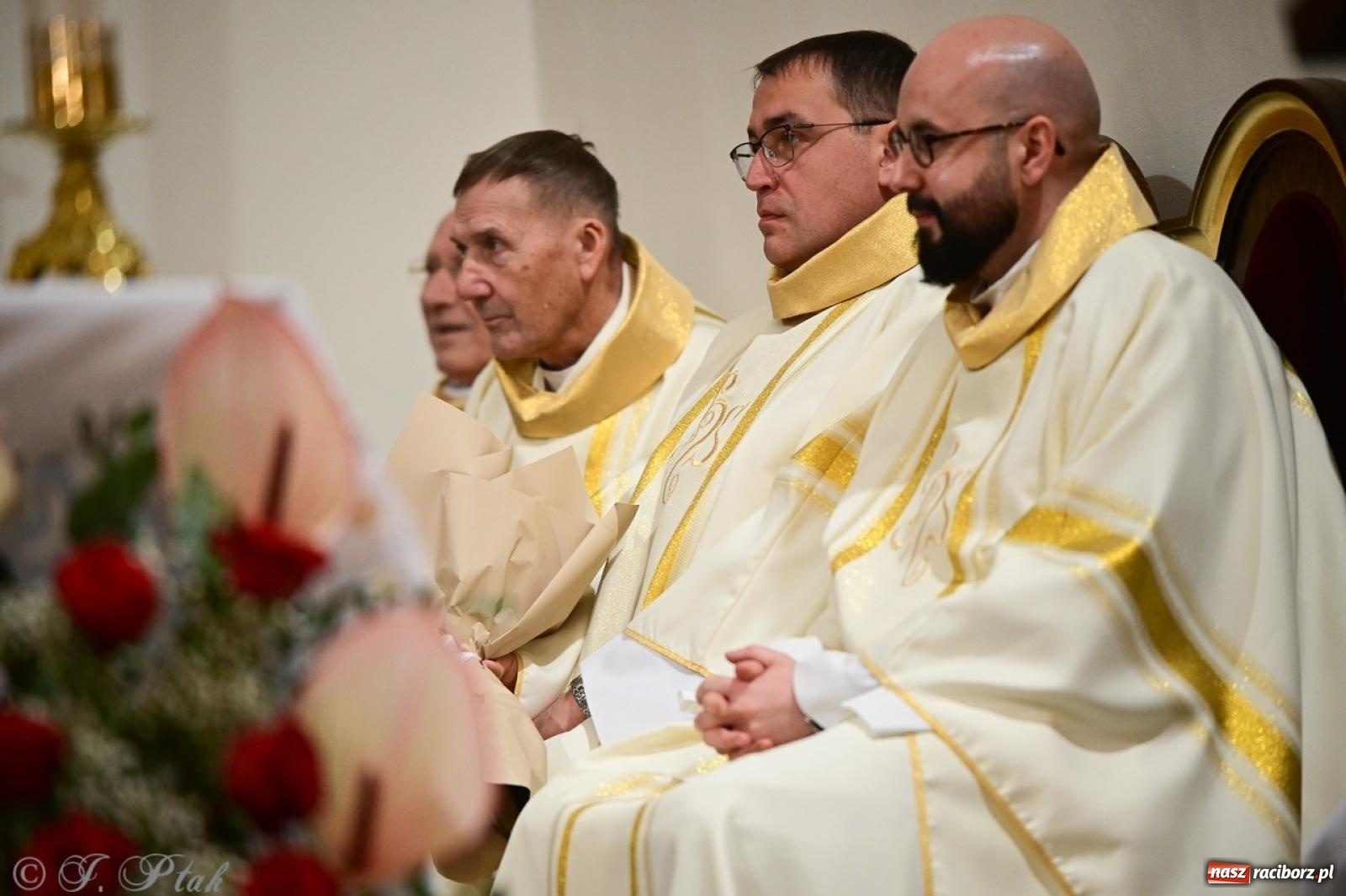 Zdjęcie w galerii na portalu naszraciborz.pl: Parafia Owsiszcze świętuje 100-lecie konsekracji kościoła wiadomości z regionu