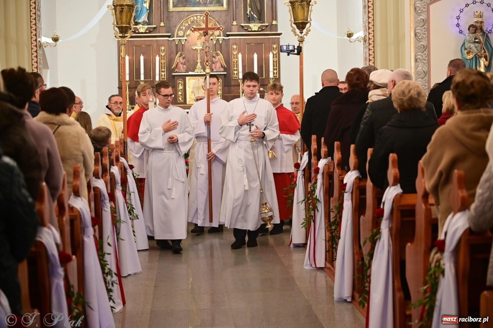 Zdjęcie w galerii na portalu naszraciborz.pl: Parafia Owsiszcze świętuje 100-lecie konsekracji kościoła wiadomości z regionu