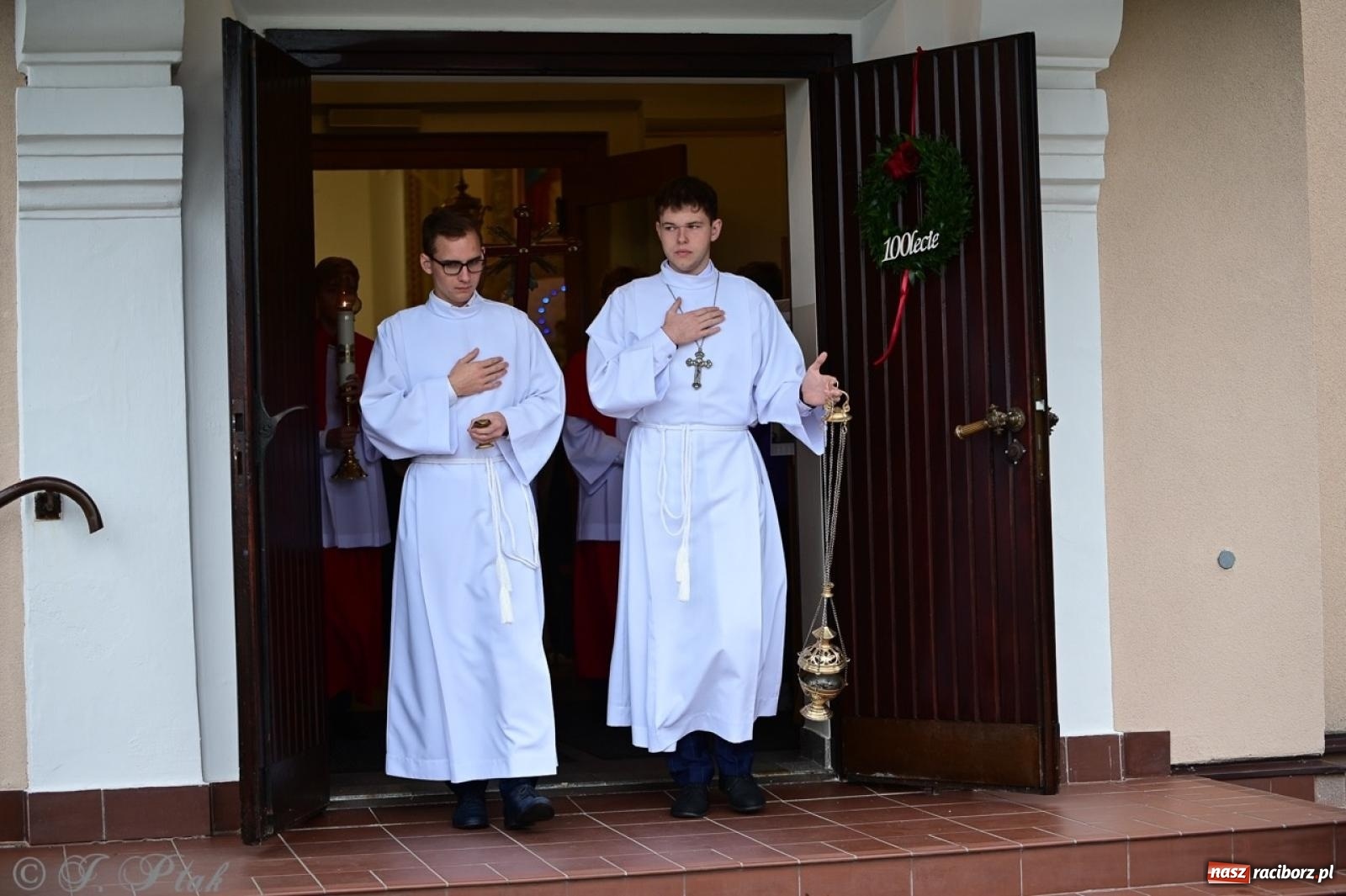 Zdjęcie w galerii na portalu naszraciborz.pl: Parafia Owsiszcze świętuje 100-lecie konsekracji kościoła wiadomości z regionu