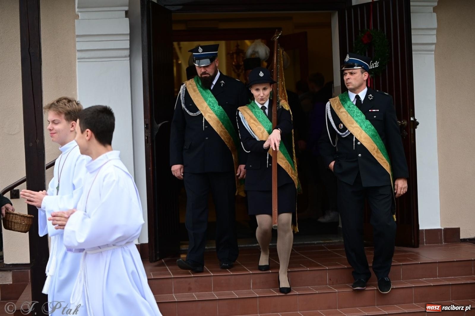 Zdjęcie w galerii na portalu naszraciborz.pl: Parafia Owsiszcze świętuje 100-lecie konsekracji kościoła wiadomości z regionu