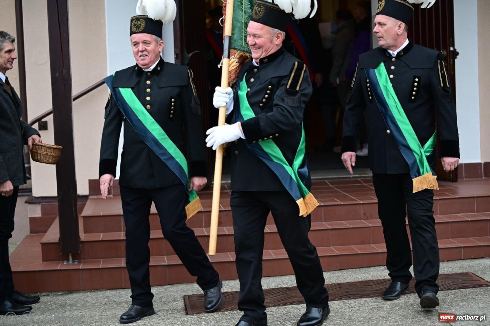 Zdjęcie w galerii na portalu naszraciborz.pl: Parafia Owsiszcze świętuje 100-lecie konsekracji kościoła wiadomości z regionu