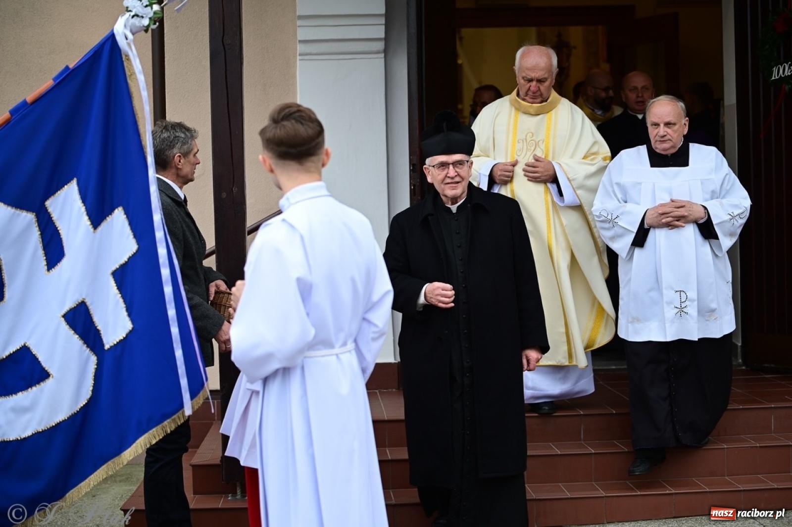 Zdjęcie w galerii na portalu naszraciborz.pl: Parafia Owsiszcze świętuje 100-lecie konsekracji kościoła wiadomości z regionu