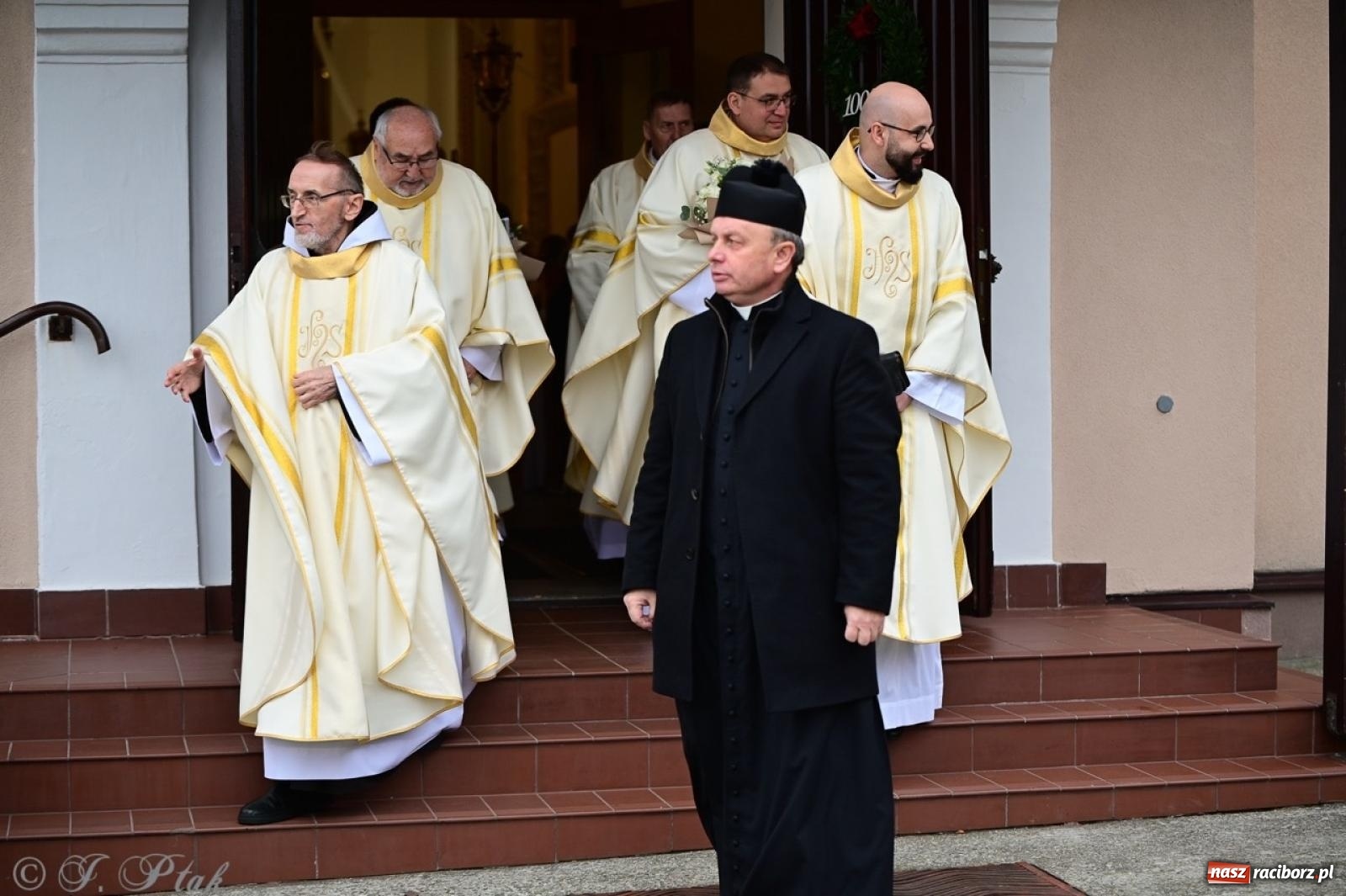 Zdjęcie w galerii na portalu naszraciborz.pl: Parafia Owsiszcze świętuje 100-lecie konsekracji kościoła wiadomości z regionu