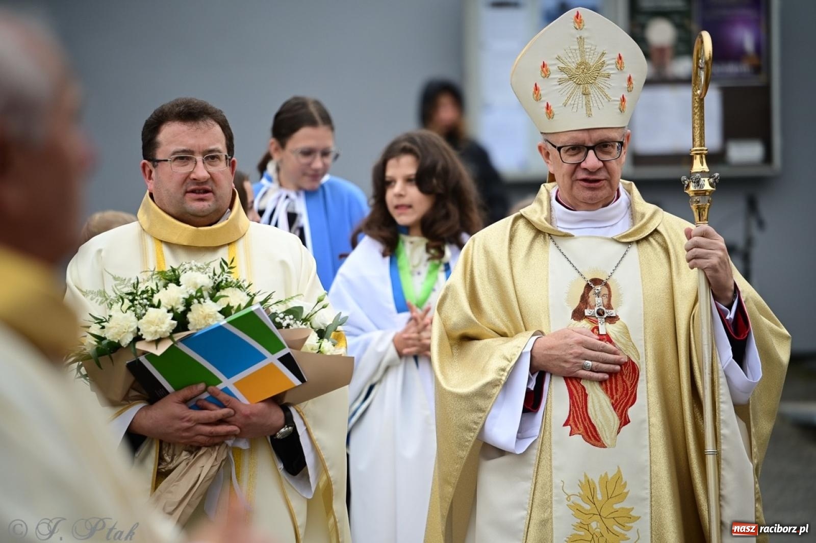 Zdjęcie w galerii na portalu naszraciborz.pl: Parafia Owsiszcze świętuje 100-lecie konsekracji kościoła wiadomości z regionu