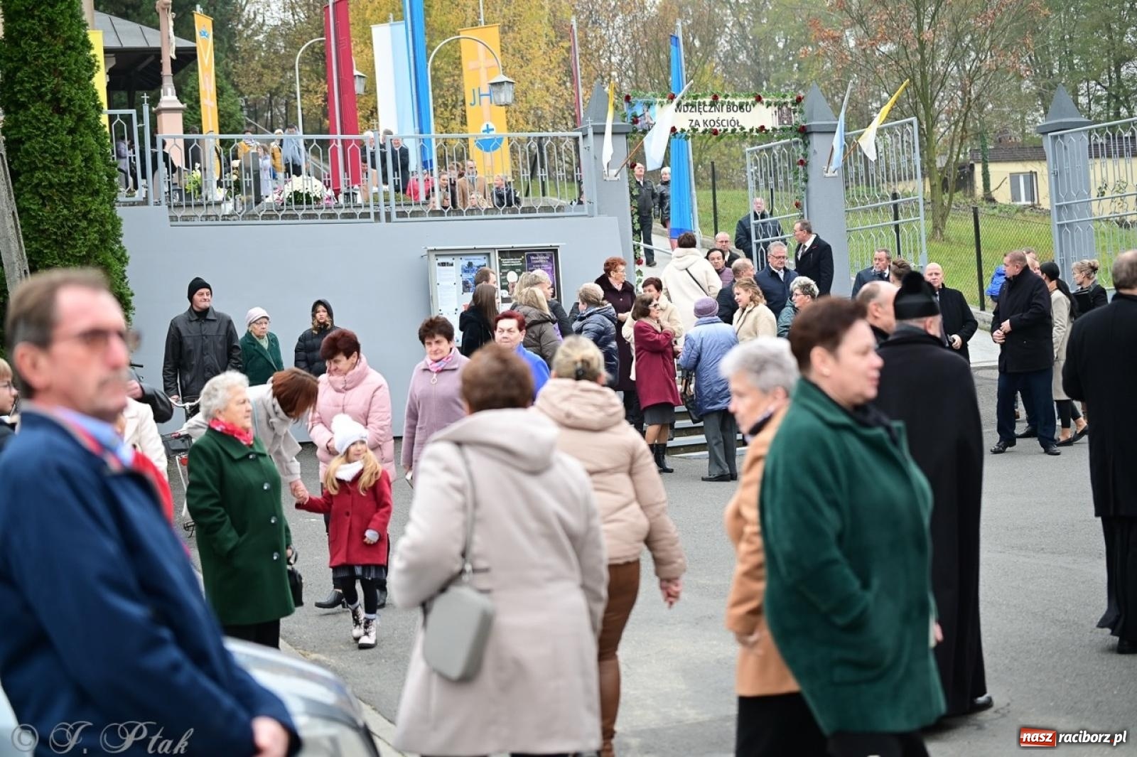 Zdjęcie w galerii na portalu naszraciborz.pl: Parafia Owsiszcze świętuje 100-lecie konsekracji kościoła wiadomości z regionu