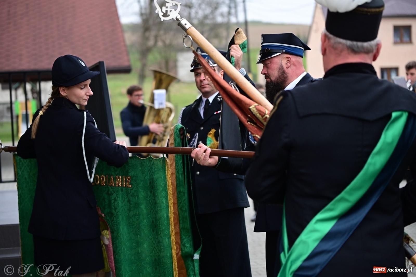 Zdjęcie w galerii na portalu naszraciborz.pl: Parafia Owsiszcze świętuje 100-lecie konsekracji kościoła wiadomości z regionu
