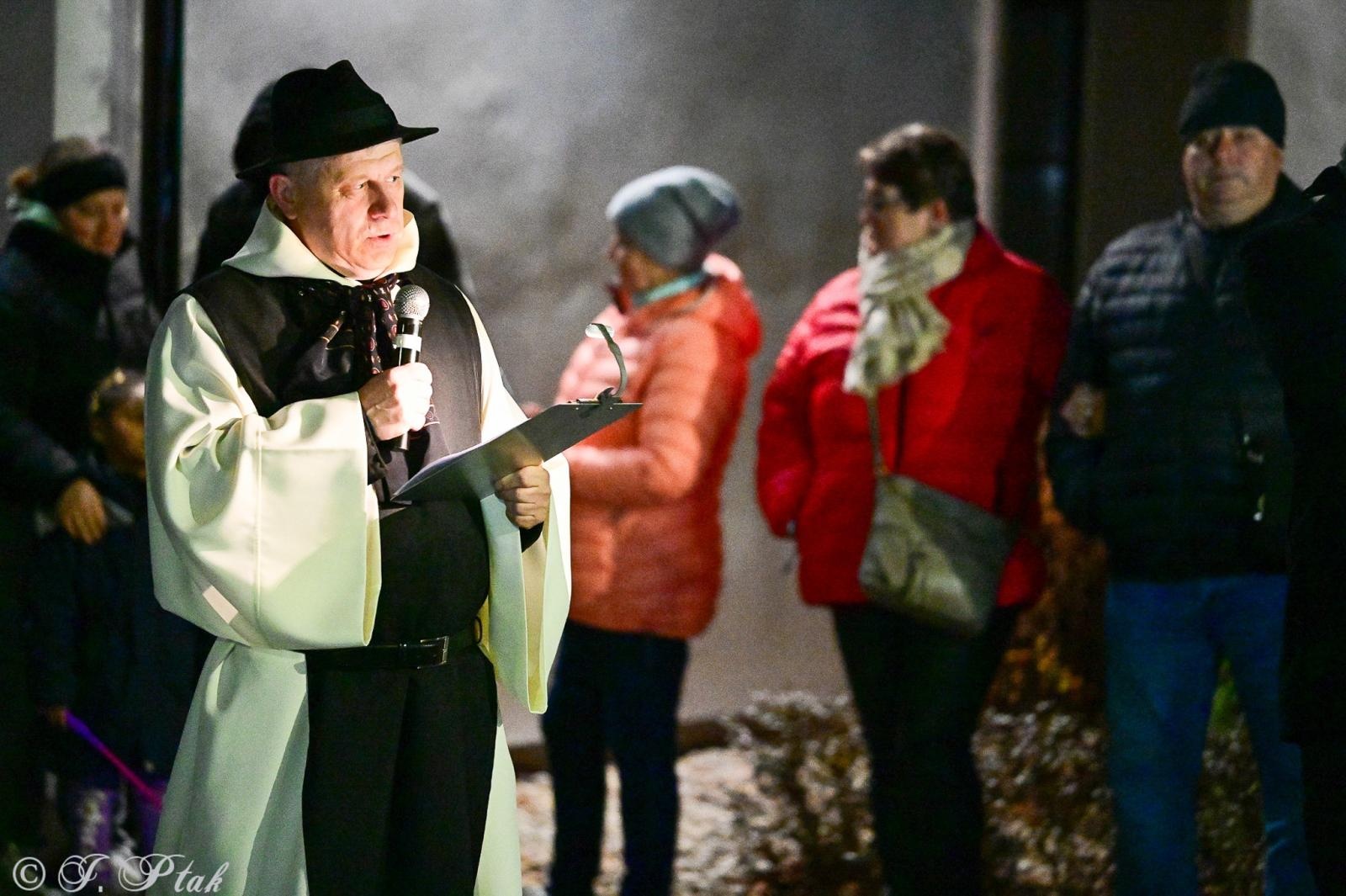 Zdjęcie w galerii na portalu naszraciborz.pl: VIII Orszak św. Marcina przeszedł przez Rudy wiadomości z regionu