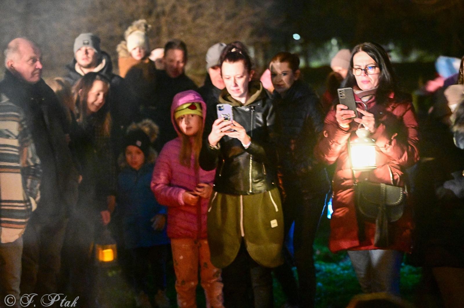 Zdjęcie w galerii na portalu naszraciborz.pl: VIII Orszak św. Marcina przeszedł przez Rudy wiadomości z regionu