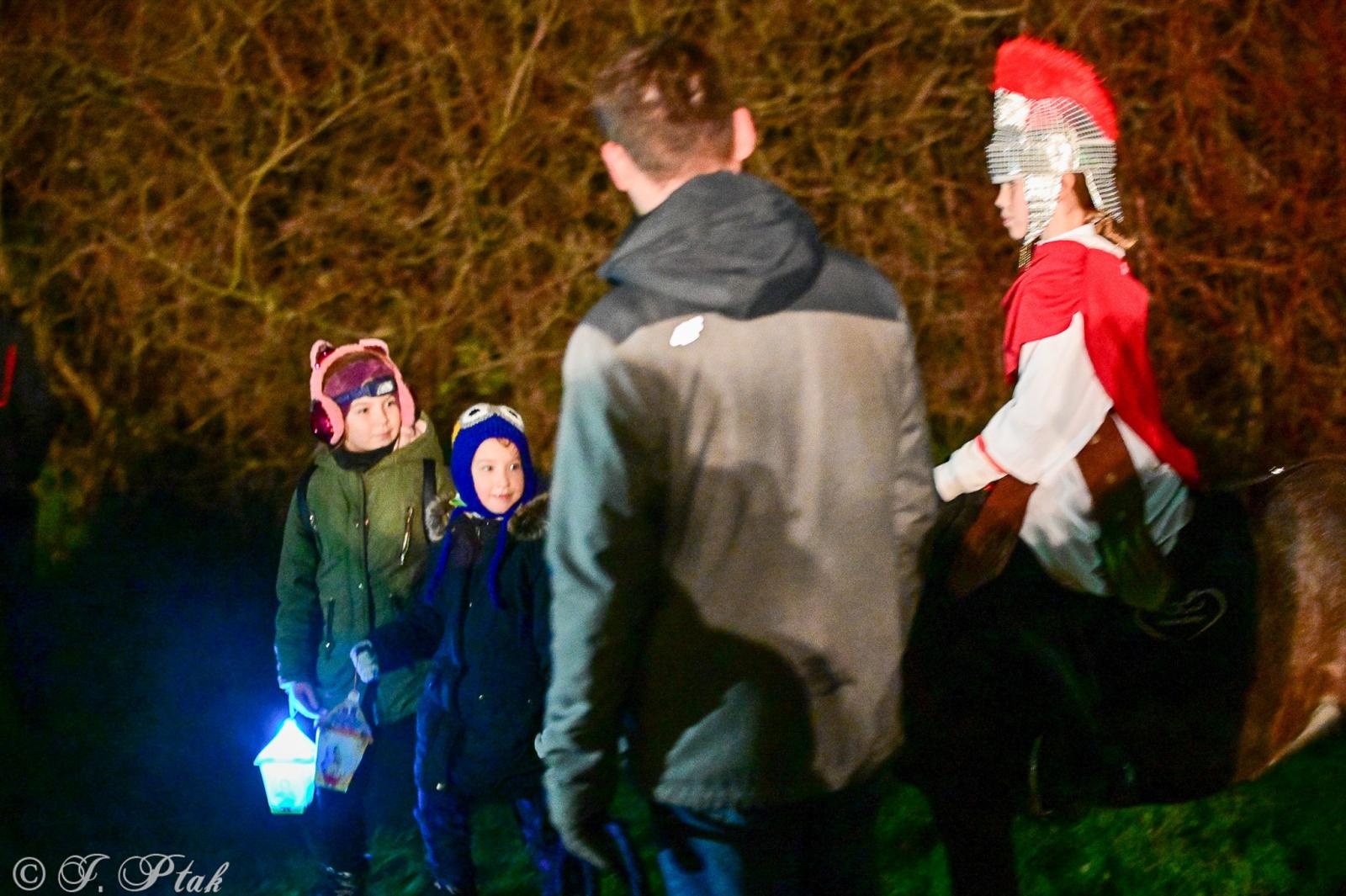 Zdjęcie w galerii na portalu naszraciborz.pl: VIII Orszak św. Marcina przeszedł przez Rudy wiadomości z regionu