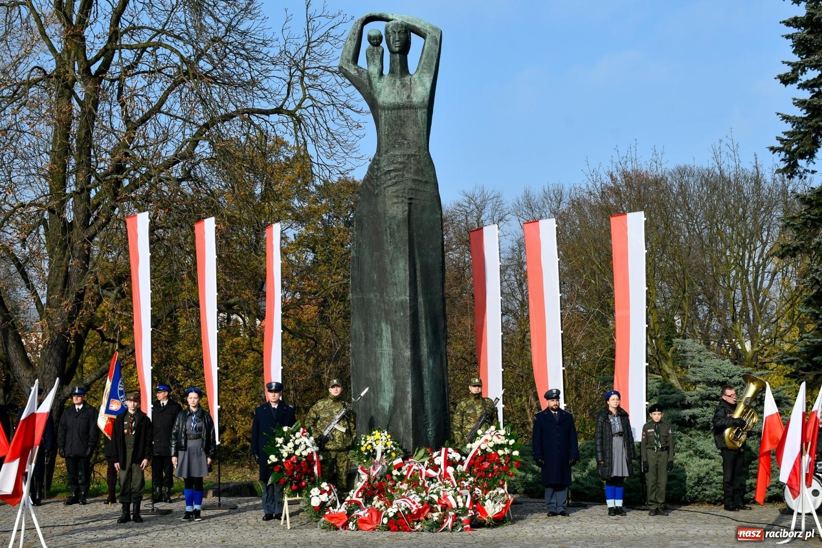 Zdjęcie w galerii na portalu naszraciborz.pl: Miejskie uroczystości z okazji Narodowego Święta Niepodległości [FOTO i WIDEO] wiadomości z regionu
