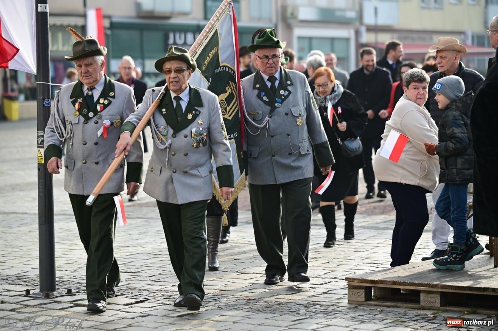 Zdjęcie w galerii na portalu naszraciborz.pl: Miejskie uroczystości z okazji Narodowego Święta Niepodległości [FOTO i WIDEO] wiadomości z regionu