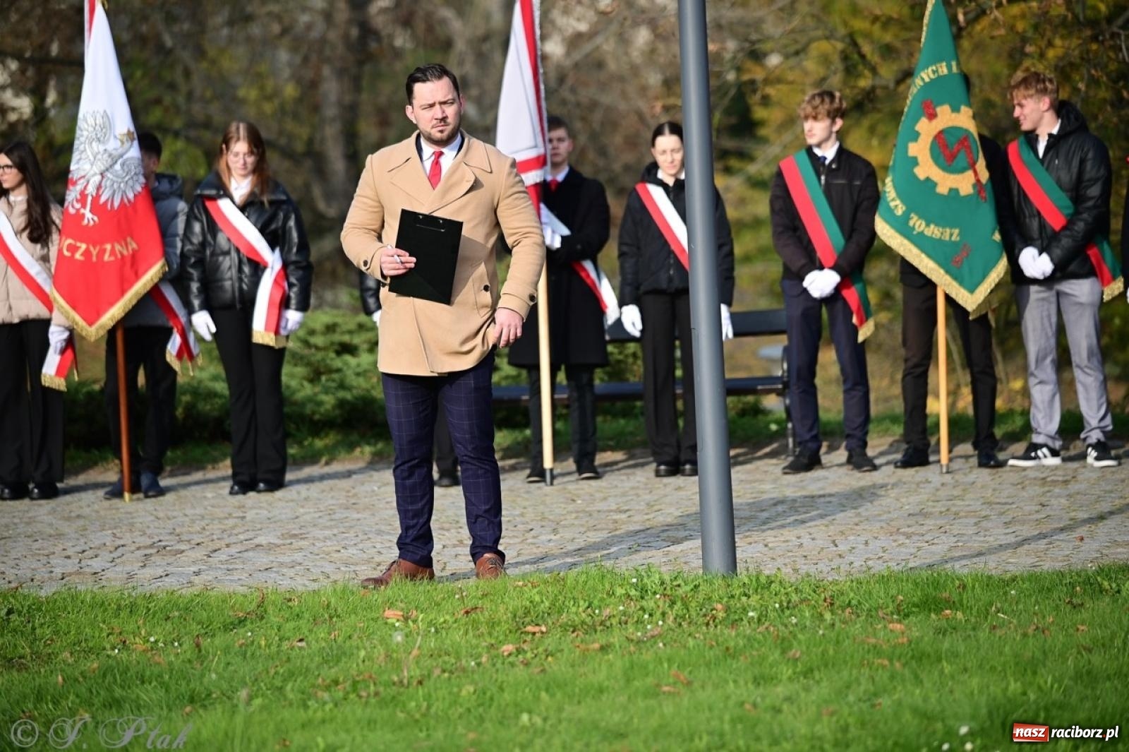 Zdjęcie w galerii na portalu naszraciborz.pl: Miejskie uroczystości z okazji Narodowego Święta Niepodległości [FOTO i WIDEO] wiadomości z regionu
