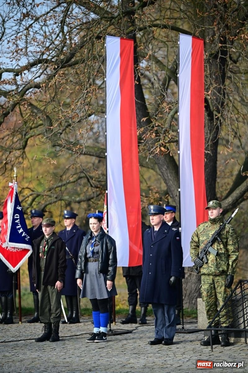 Zdjęcie w galerii na portalu naszraciborz.pl: Miejskie uroczystości z okazji Narodowego Święta Niepodległości [FOTO i WIDEO] wiadomości z regionu