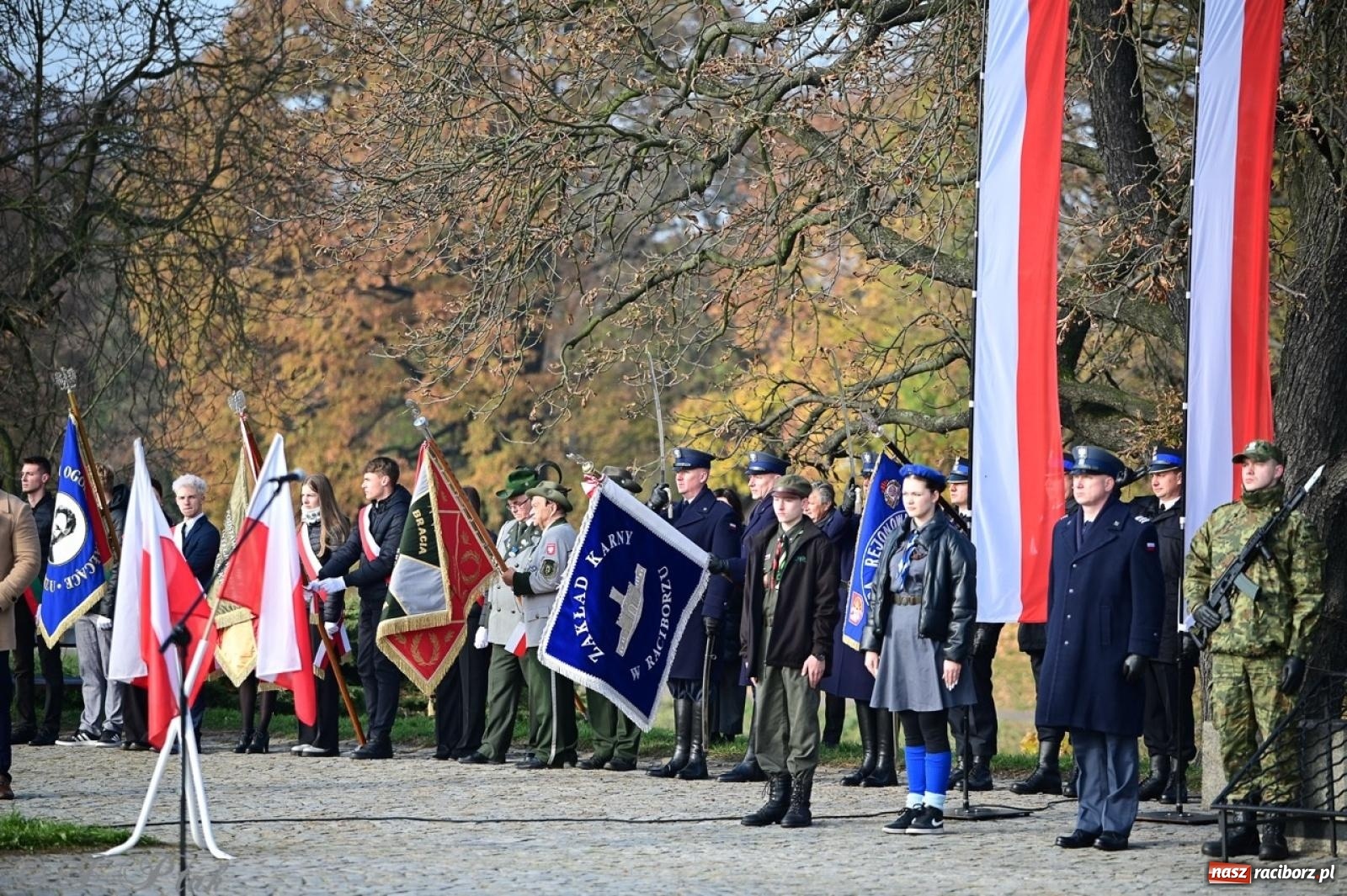 Zdjęcie w galerii na portalu naszraciborz.pl: Miejskie uroczystości z okazji Narodowego Święta Niepodległości [FOTO i WIDEO] wiadomości z regionu