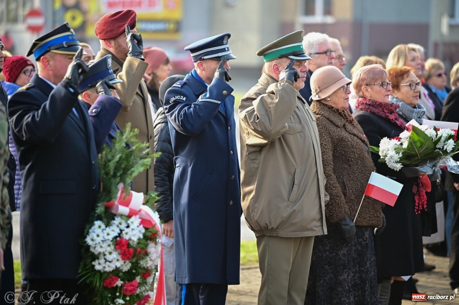 Zdjęcie w galerii na portalu naszraciborz.pl: Miejskie uroczystości z okazji Narodowego Święta Niepodległości [FOTO i WIDEO] wiadomości z regionu