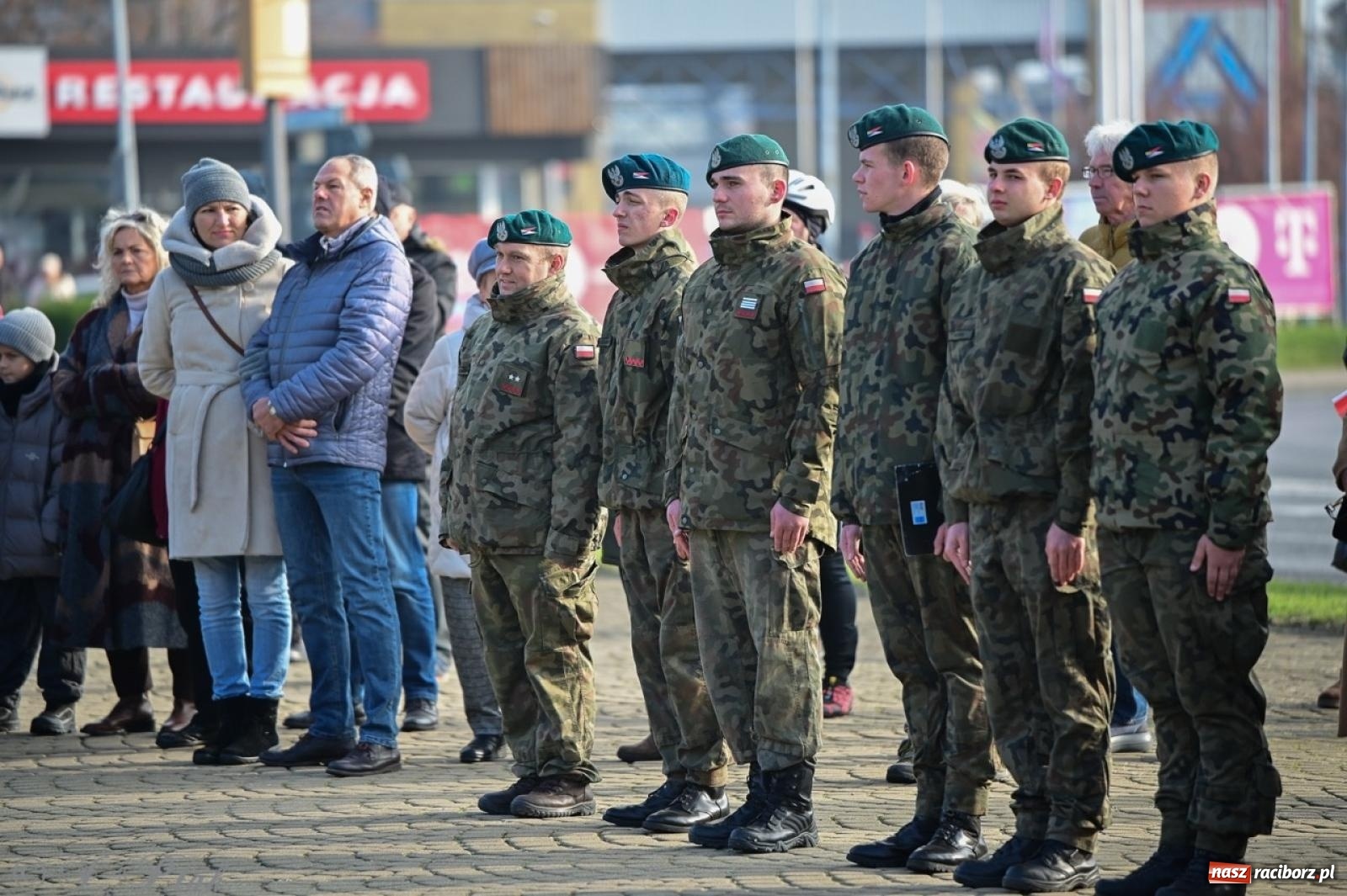 Zdjęcie w galerii na portalu naszraciborz.pl: Miejskie uroczystości z okazji Narodowego Święta Niepodległości [FOTO i WIDEO] wiadomości z regionu
