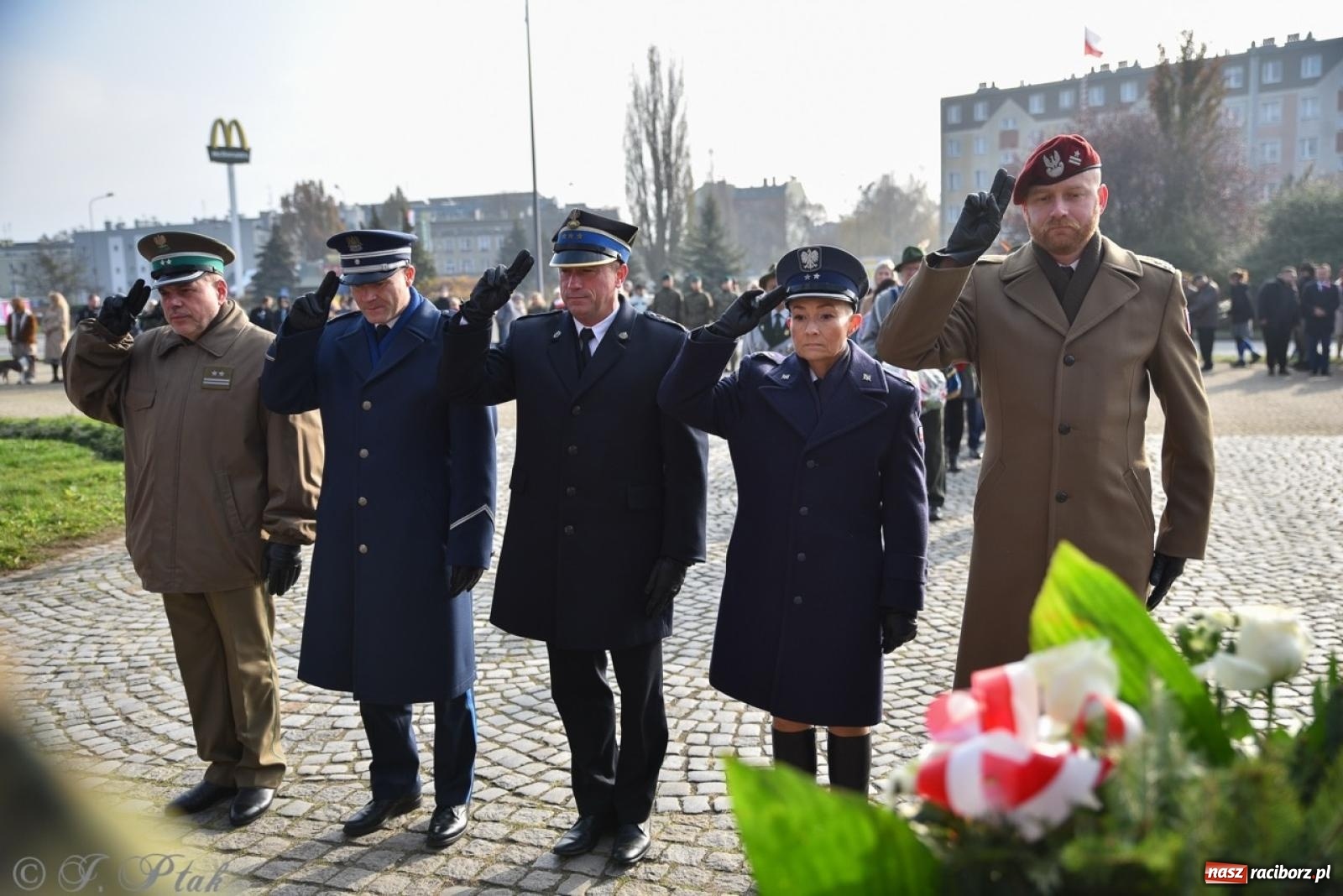 Zdjęcie w galerii na portalu naszraciborz.pl: Miejskie uroczystości z okazji Narodowego Święta Niepodległości [FOTO i WIDEO] wiadomości z regionu