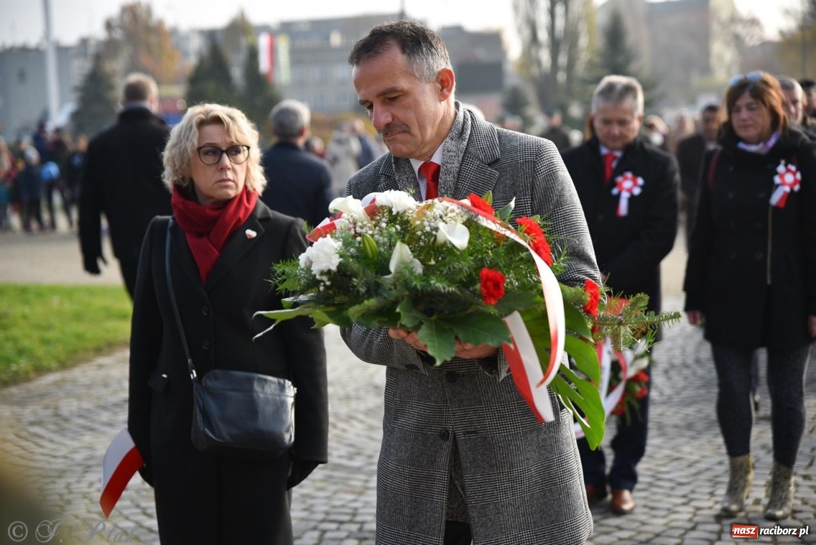 Zdjęcie w galerii na portalu naszraciborz.pl: Miejskie uroczystości z okazji Narodowego Święta Niepodległości [FOTO i WIDEO] wiadomości z regionu