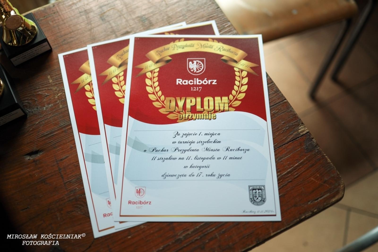 Zdjęcie w galerii na portalu naszraciborz.pl: Turniej strzelecki 11-11-11 o Puchar Prezydenta Miasta Raciborza wiadomości z regionu