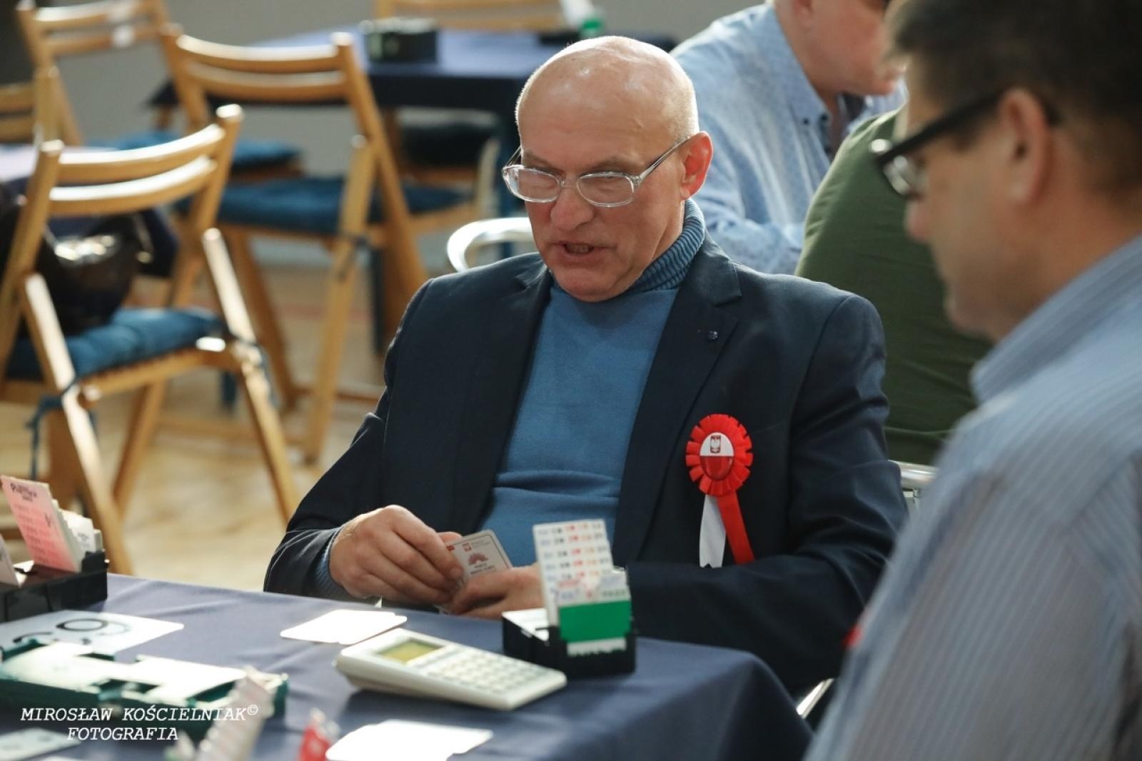 Zdjęcie w galerii na portalu naszraciborz.pl: Brydżyści na Święto Niepodległości. X Turniej Pamięci E. Olbrota i L. Przygody wiadomości z regionu