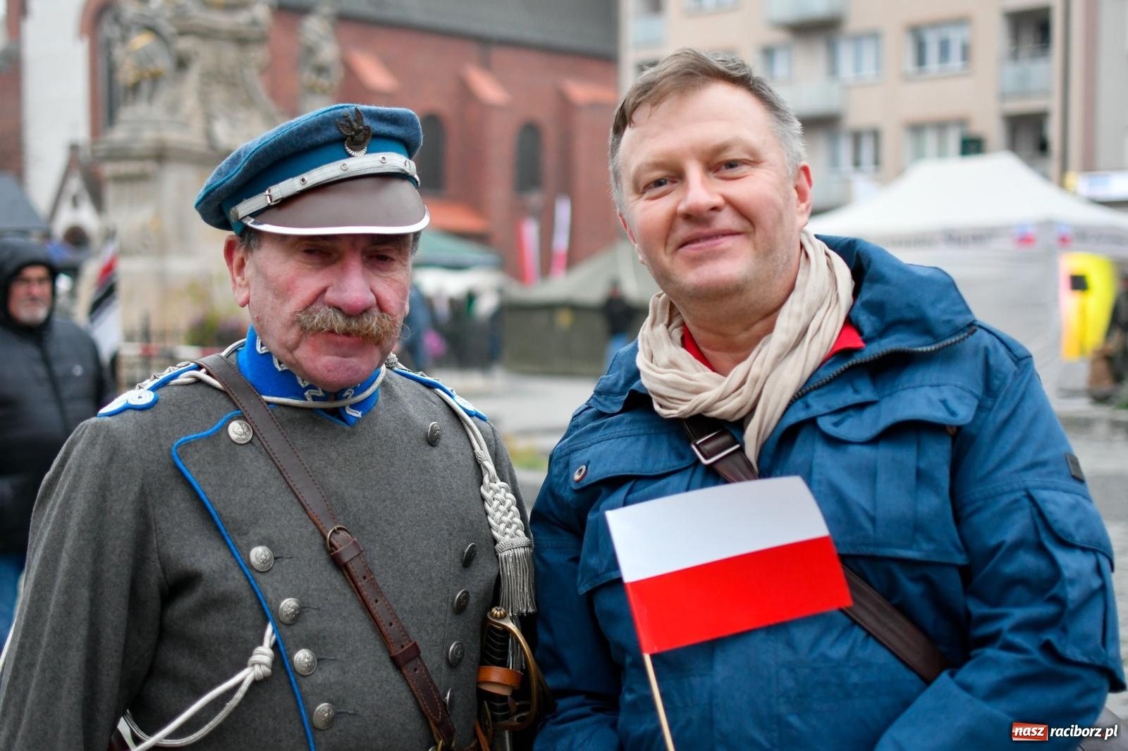 Zdjęcie w galerii na portalu naszraciborz.pl: Piknik Niepodległa na raciborskim rynku zgromadził tłumy mieszkańców wiadomości z regionu