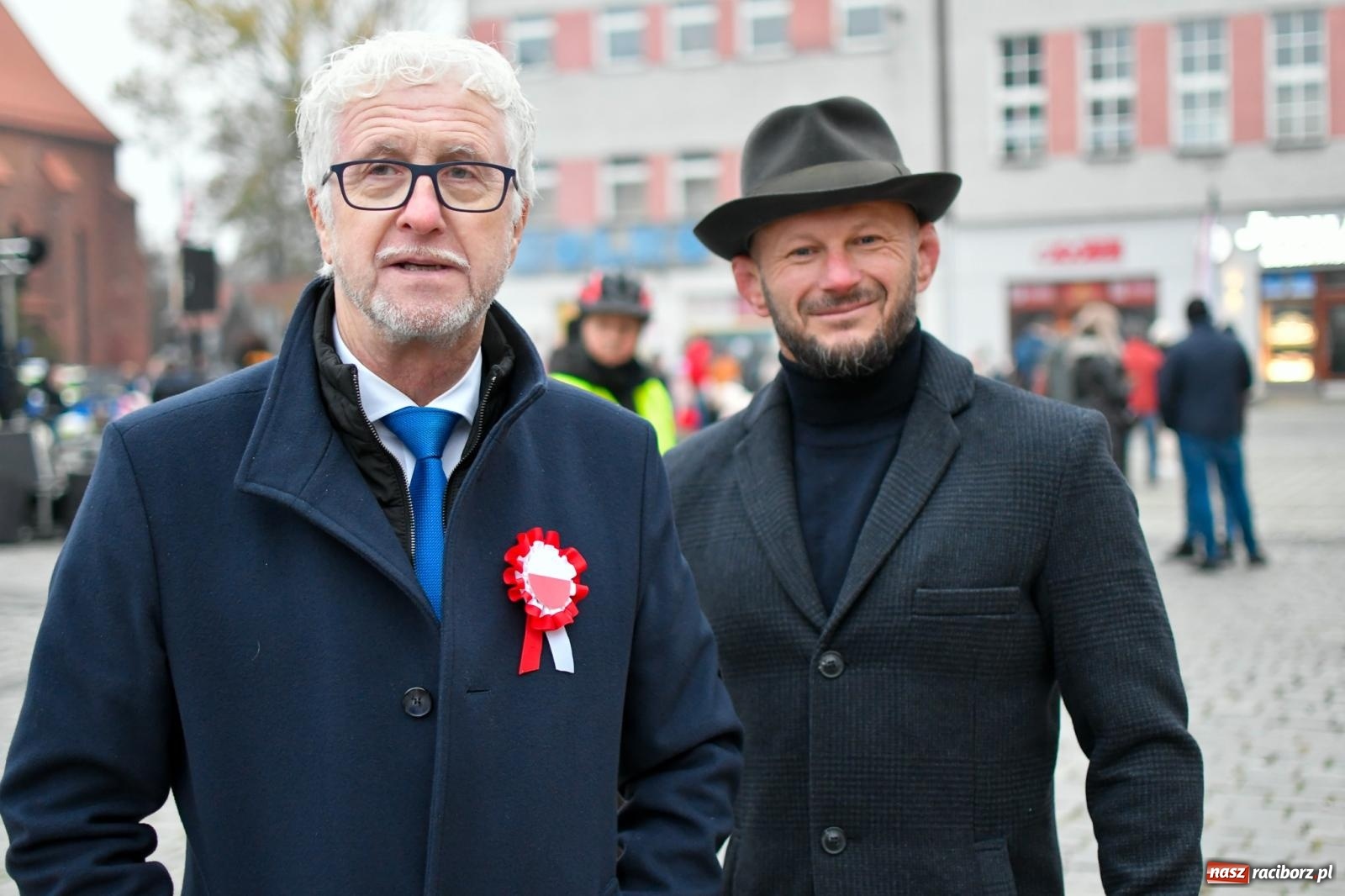 Zdjęcie w galerii na portalu naszraciborz.pl: Piknik Niepodległa na raciborskim rynku zgromadził tłumy mieszkańców wiadomości z regionu