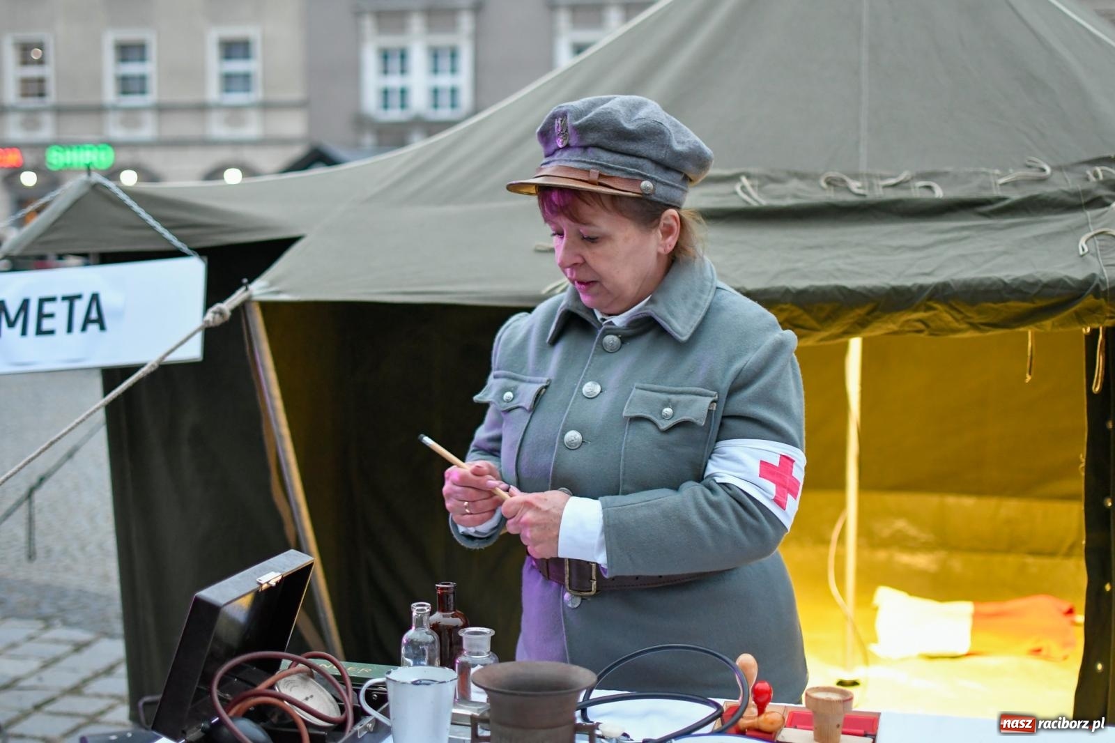 Zdjęcie w galerii na portalu naszraciborz.pl: Piknik Niepodległa na raciborskim rynku zgromadził tłumy mieszkańców wiadomości z regionu