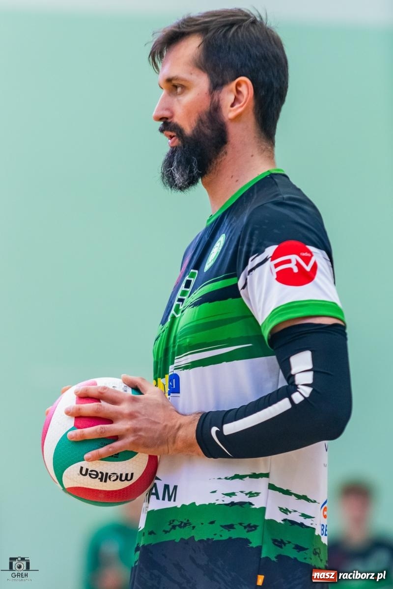 Zdjęcie w galerii na portalu naszraciborz.pl: Pewna wygrana KS Racibórz dała fotel lidera [FOTO i WIDEO] wiadomości z regionu