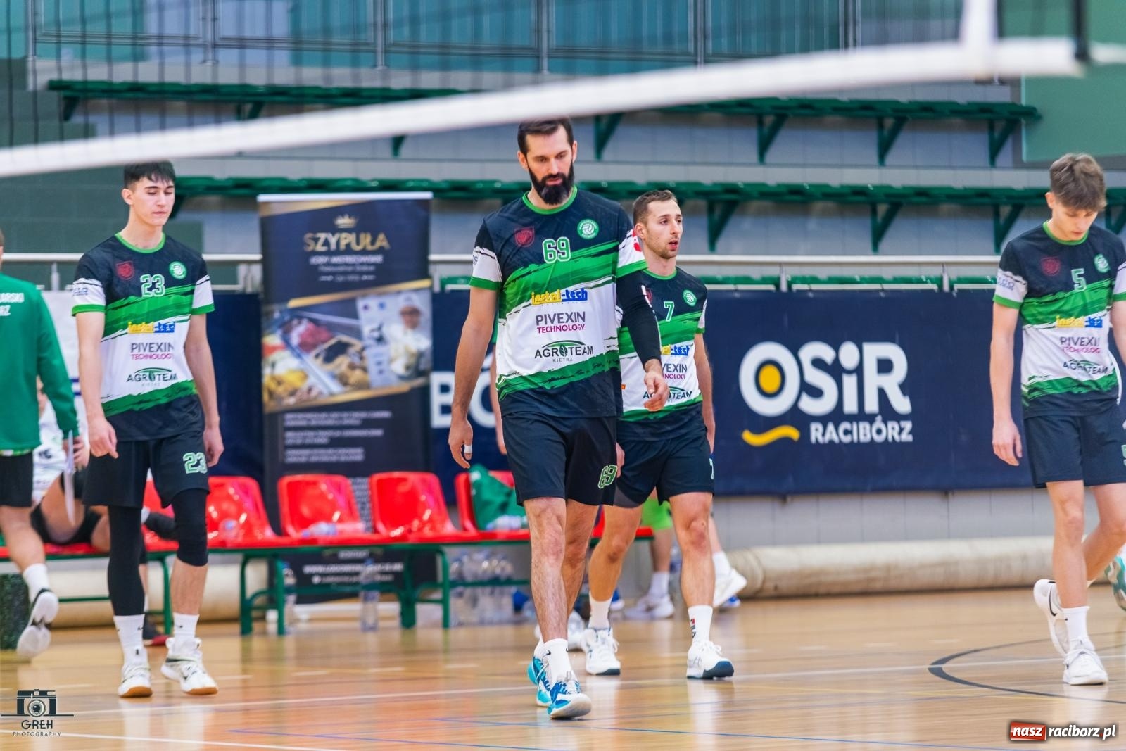 Zdjęcie w galerii na portalu naszraciborz.pl: Pewna wygrana KS Racibórz dała fotel lidera [FOTO i WIDEO] wiadomości z regionu