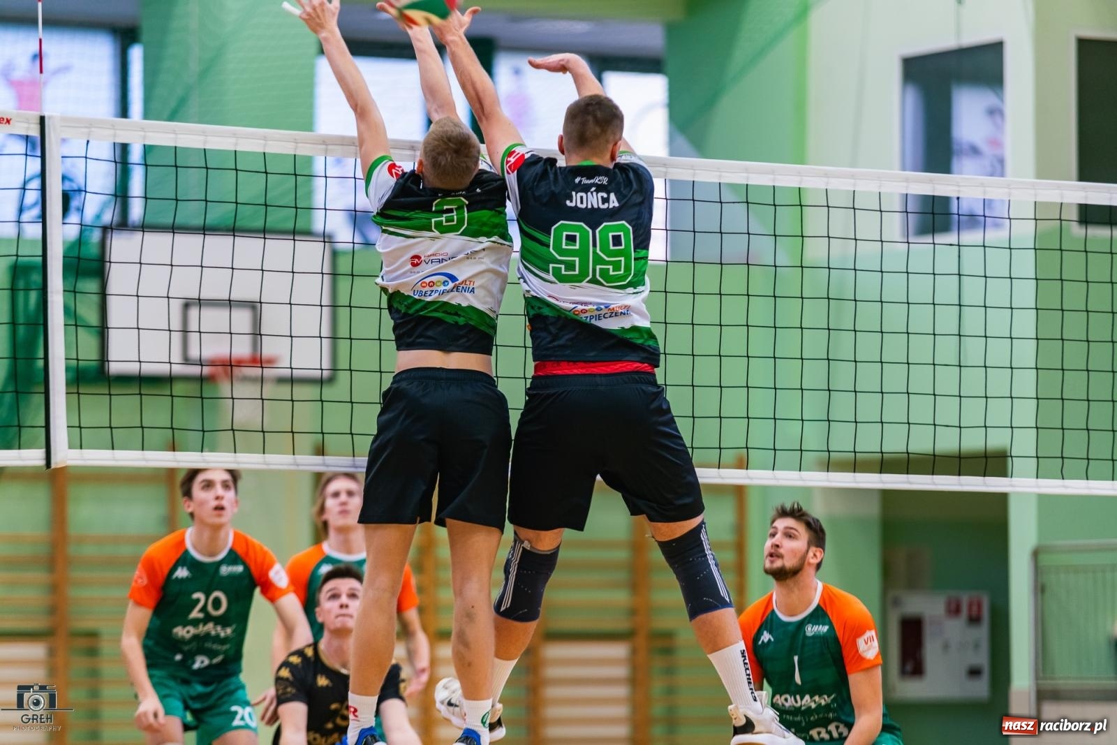 Zdjęcie w galerii na portalu naszraciborz.pl: Pewna wygrana KS Racibórz dała fotel lidera [FOTO i WIDEO] wiadomości z regionu