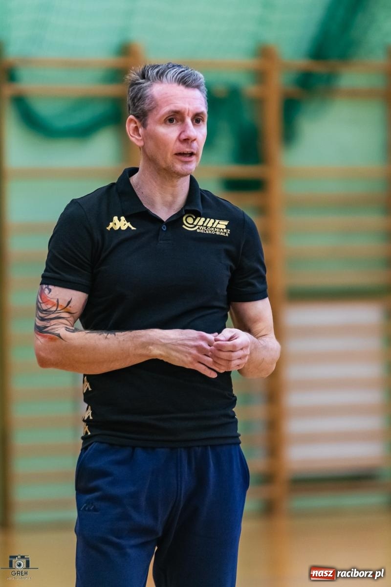 Zdjęcie w galerii na portalu naszraciborz.pl: Pewna wygrana KS Racibórz dała fotel lidera [FOTO i WIDEO] wiadomości z regionu