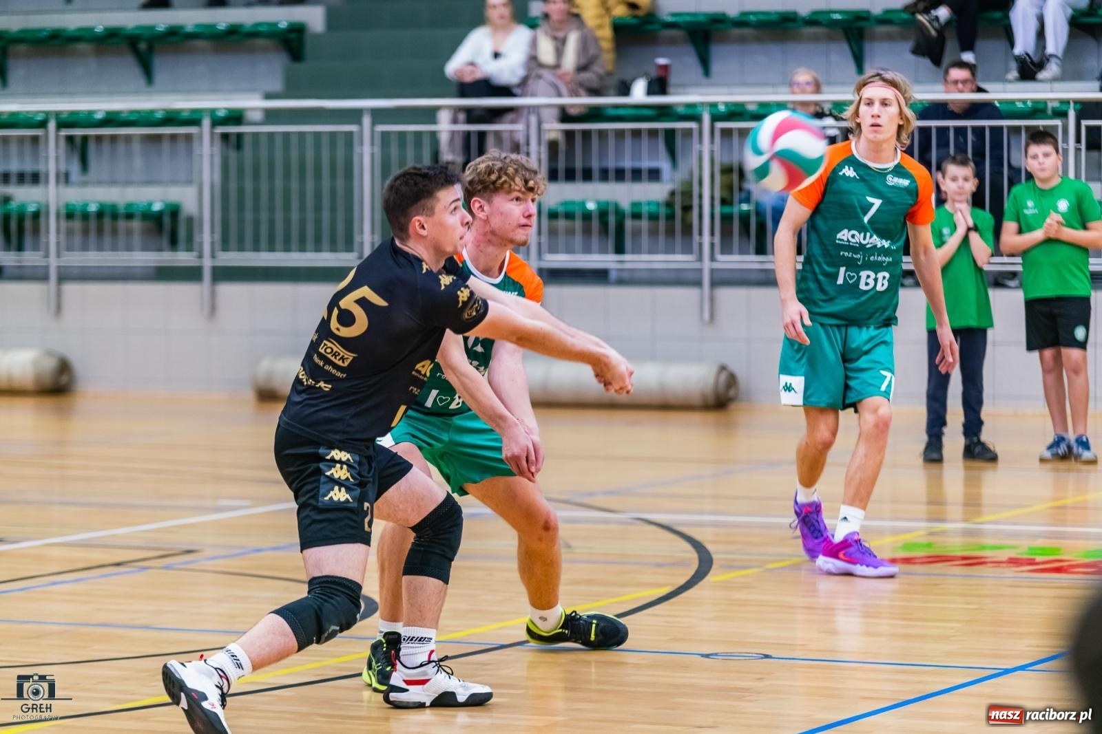 Zdjęcie w galerii na portalu naszraciborz.pl: Pewna wygrana KS Racibórz dała fotel lidera [FOTO i WIDEO] wiadomości z regionu