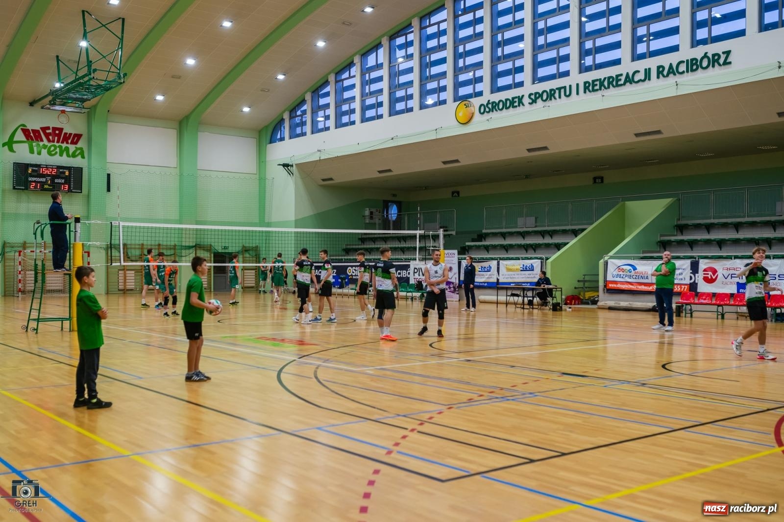 Zdjęcie w galerii na portalu naszraciborz.pl: Pewna wygrana KS Racibórz dała fotel lidera [FOTO i WIDEO] wiadomości z regionu