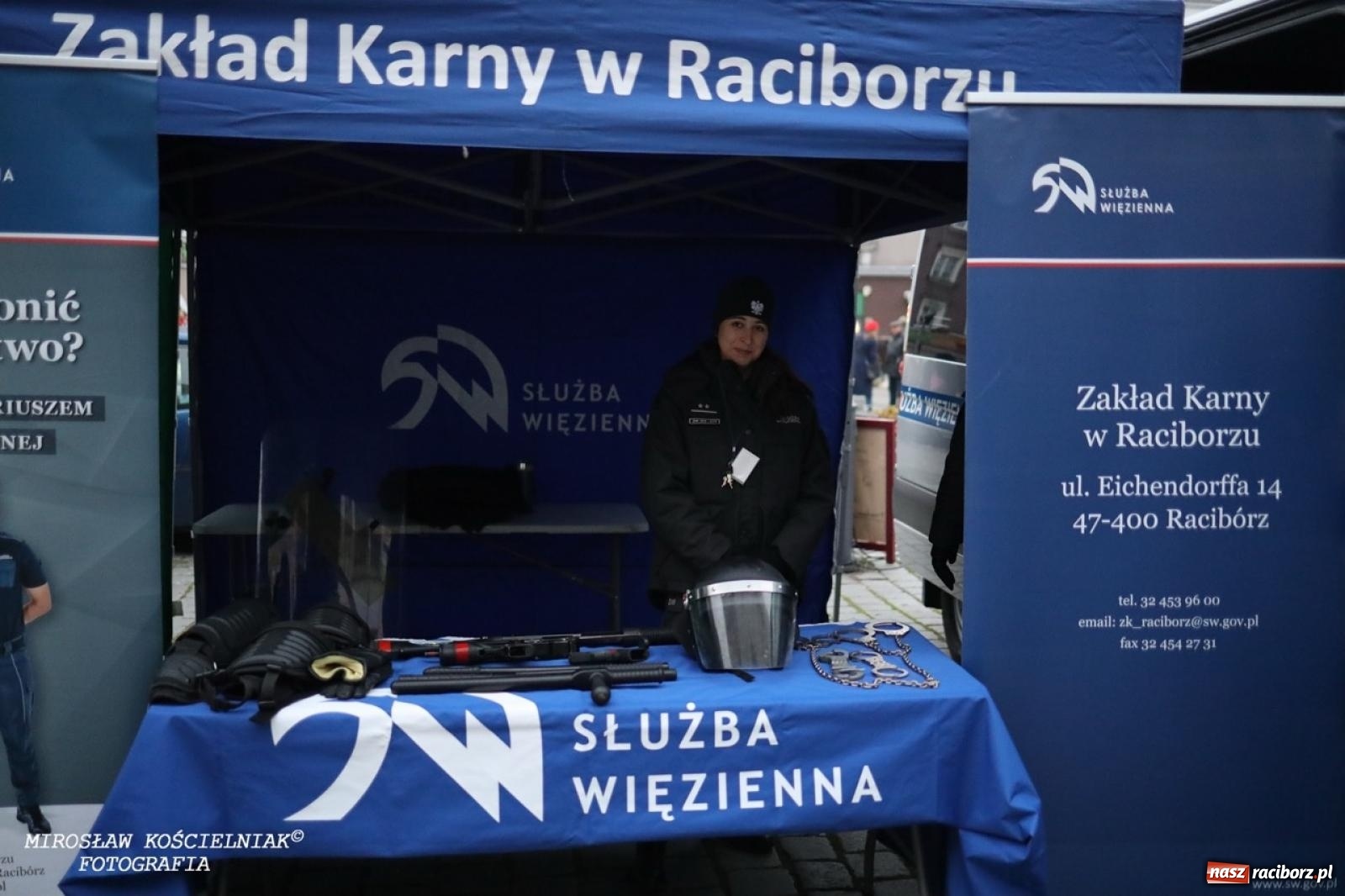 Zdjęcie w galerii na portalu naszraciborz.pl: Historyczne widowisko na raciborskim rynku – Polacy przejmują pruski posterunek [FOTO i WIDEO] wiadomości z regionu