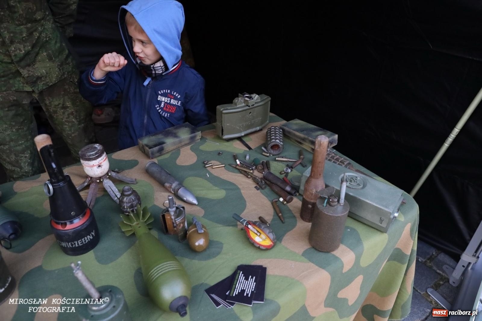 Zdjęcie w galerii na portalu naszraciborz.pl: Historyczne widowisko na raciborskim rynku – Polacy przejmują pruski posterunek [FOTO i WIDEO] wiadomości z regionu