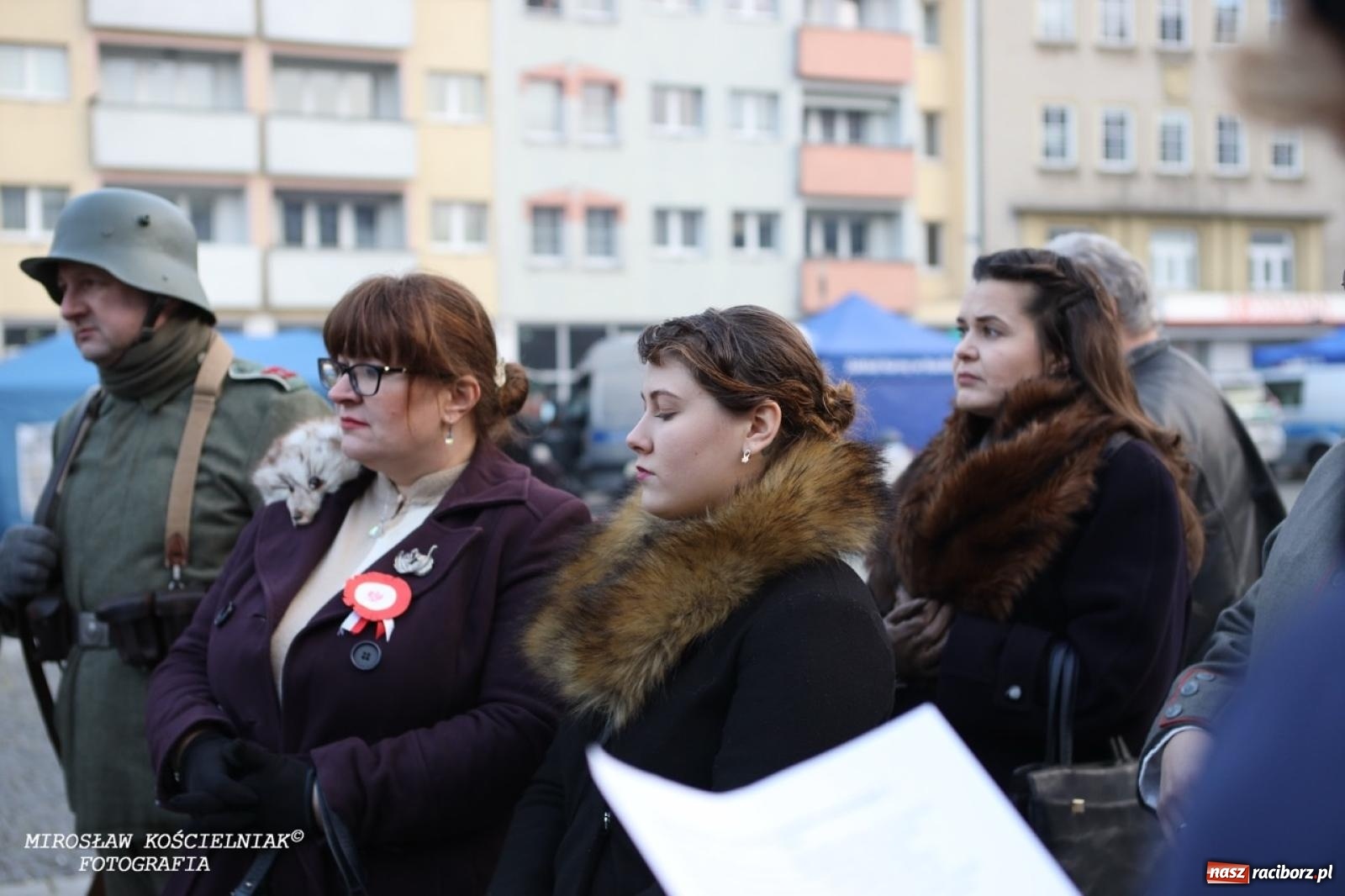 Zdjęcie w galerii na portalu naszraciborz.pl: Historyczne widowisko na raciborskim rynku – Polacy przejmują pruski posterunek [FOTO i WIDEO] wiadomości z regionu