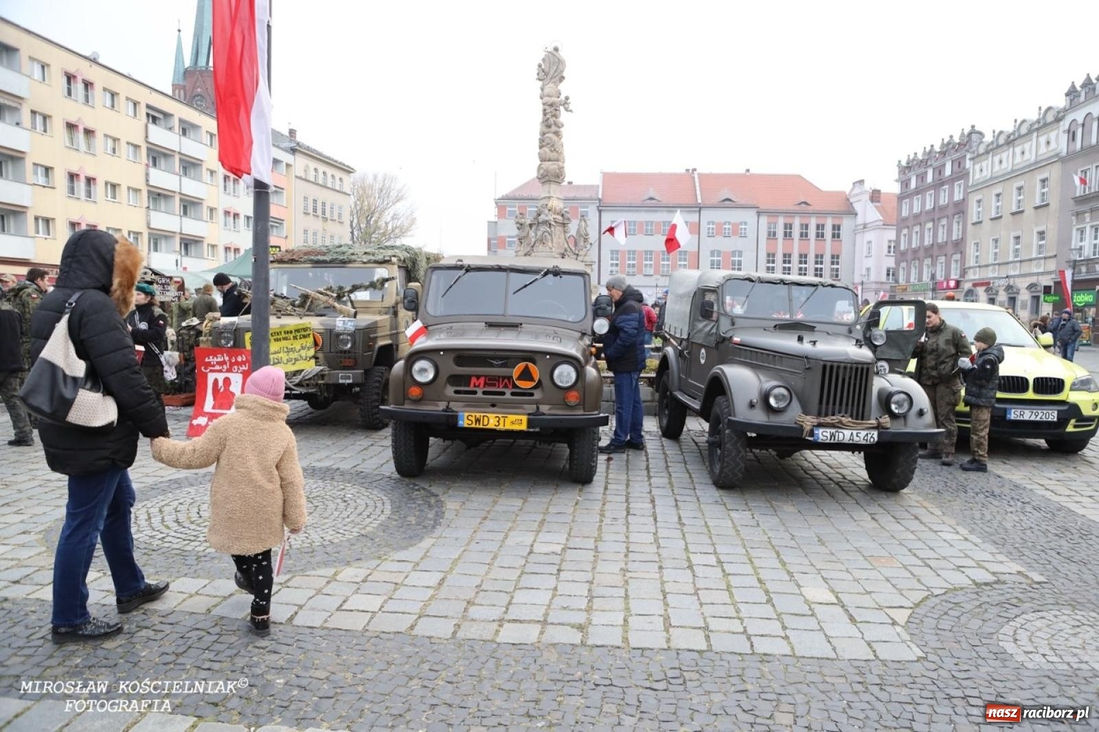 Zdjęcie w galerii na portalu naszraciborz.pl: Historyczne widowisko na raciborskim rynku – Polacy przejmują pruski posterunek [FOTO i WIDEO] wiadomości z regionu