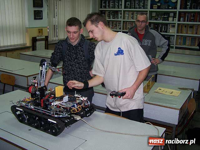 Zdjęcie w galerii na portalu naszraciborz.pl: Sukces uczniów Mechanika wiadomości z regionu