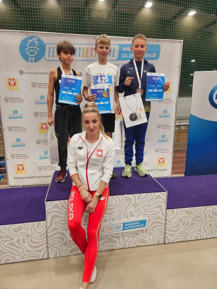 Zdjęcie w galerii na portalu naszraciborz.pl: Nicolas Durlak i Aleksander Kunicki medalistami Ogólnopolskiego Finału Lekkoatletycznych Nadziei Olimpijskich! wiadomości z regionu