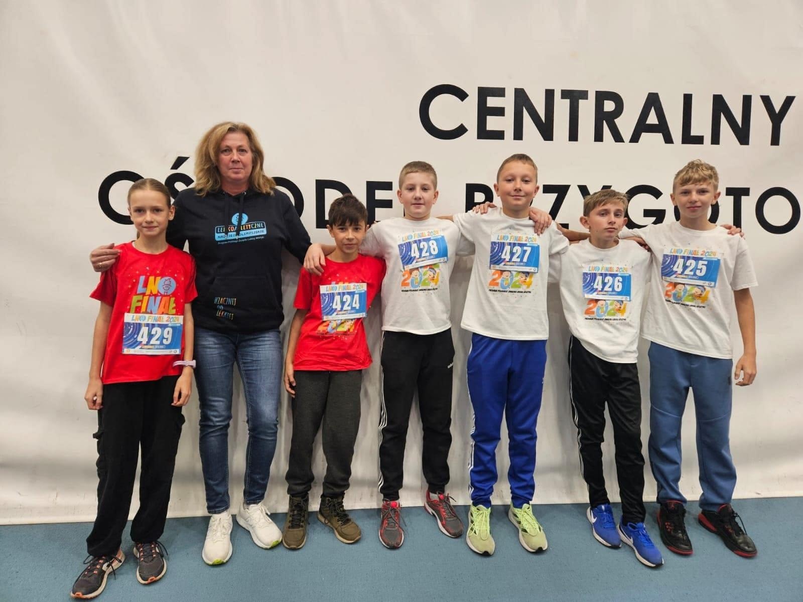 Zdjęcie w galerii na portalu naszraciborz.pl: Nicolas Durlak i Aleksander Kunicki medalistami Ogólnopolskiego Finału Lekkoatletycznych Nadziei Olimpijskich! wiadomości z regionu