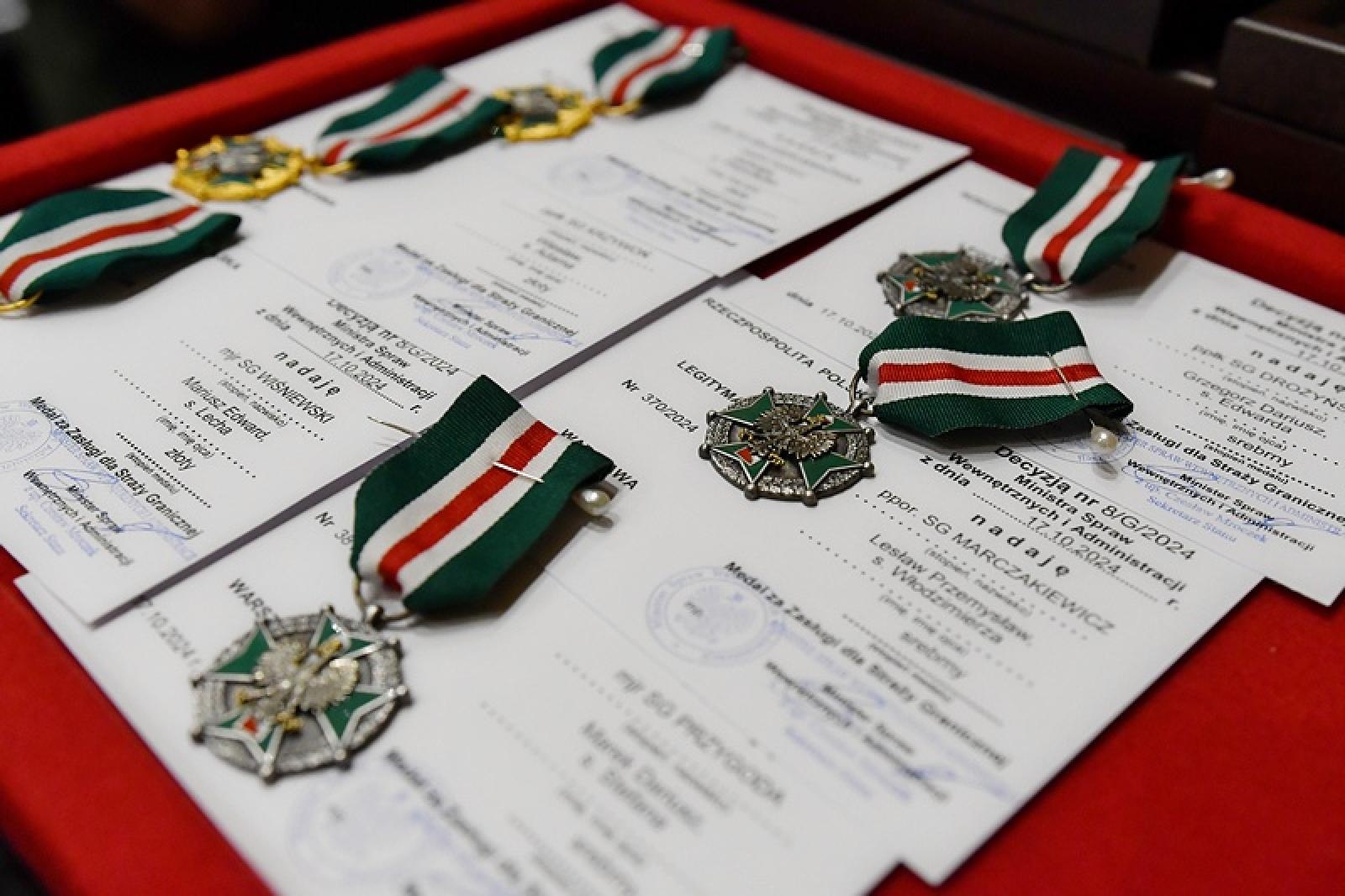 Zdjęcie w galerii na portalu naszraciborz.pl: Uroczystość z okazji Narodowego Święta Niepodległości w Śląskim Oddziale Straży Granicznej wiadomości z regionu