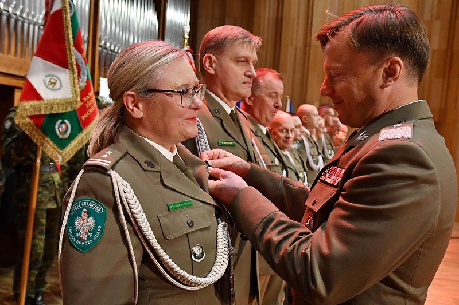 Zdjęcie w galerii na portalu naszraciborz.pl: Uroczystość z okazji Narodowego Święta Niepodległości w Śląskim Oddziale Straży Granicznej wiadomości z regionu