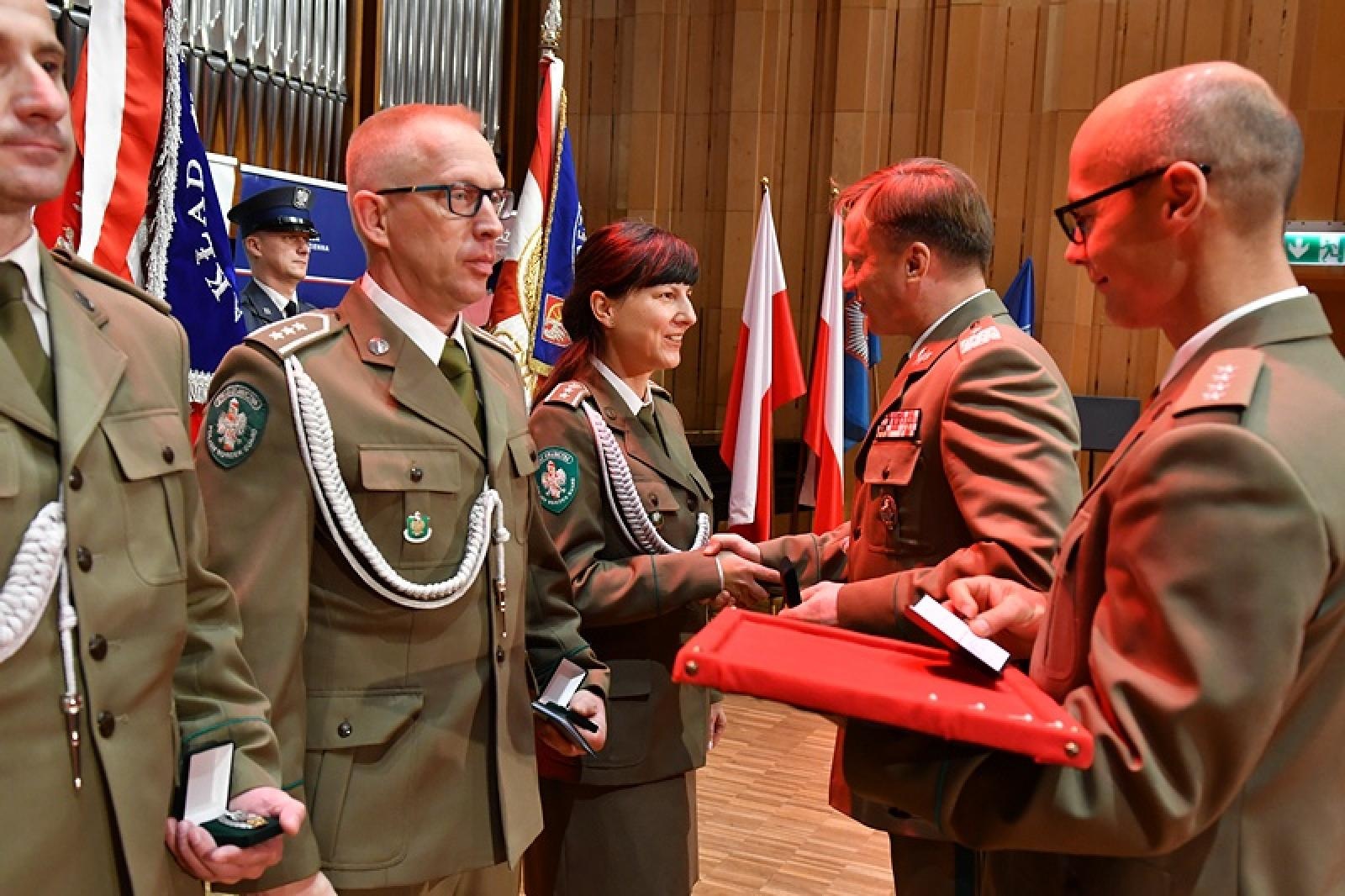 Zdjęcie w galerii na portalu naszraciborz.pl: Uroczystość z okazji Narodowego Święta Niepodległości w Śląskim Oddziale Straży Granicznej wiadomości z regionu