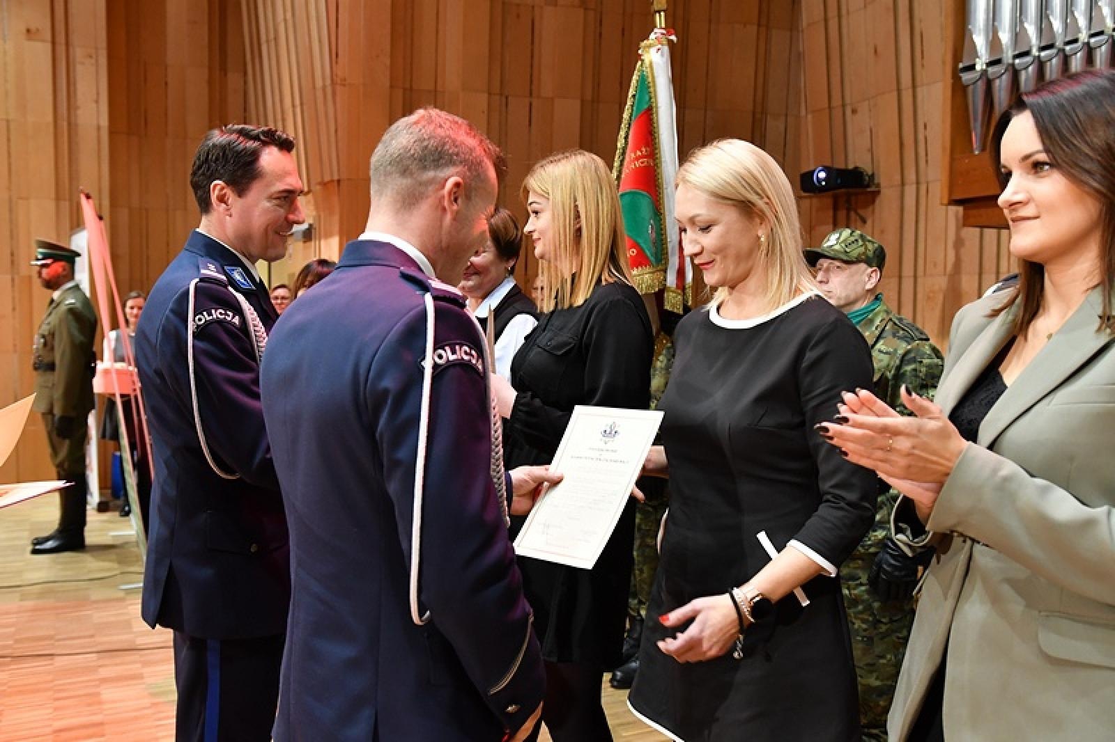 Zdjęcie w galerii na portalu naszraciborz.pl: Uroczystość z okazji Narodowego Święta Niepodległości w Śląskim Oddziale Straży Granicznej wiadomości z regionu