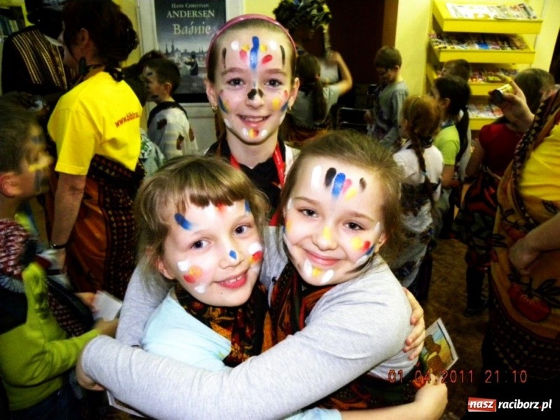 Zdjęcie w galerii na portalu naszraciborz.pl: Odwiedzili mumię nocą...  wiadomości z regionu