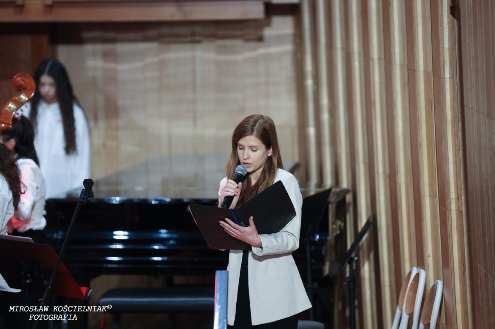 Zdjęcie w galerii na portalu naszraciborz.pl: Polska muzyka w blasku Niepodległości – koncert w raciborskiej Państwowej Szkole Muzycznej wiadomości z regionu